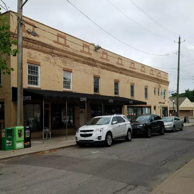 10 Johnson Avenue