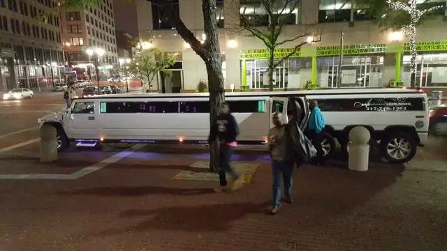 Aadvanced Limousines