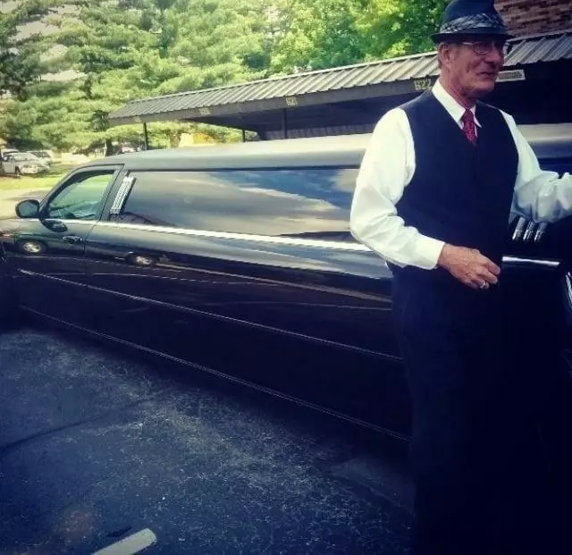 Aadvanced Limousines