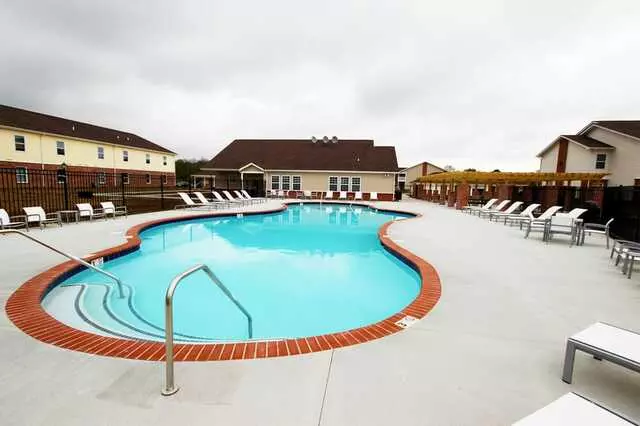 Arborwood at Mann Road Apartments