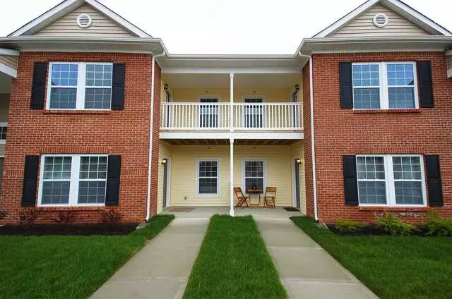 Arborwood at Mann Road Apartments