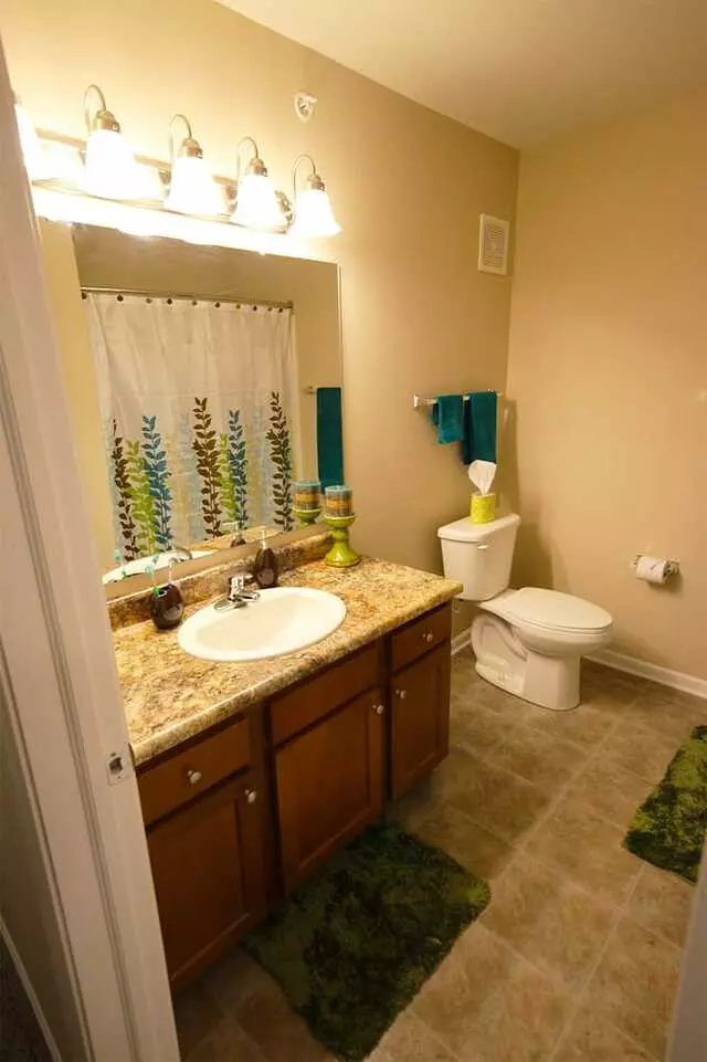Arborwood at Mann Road Apartments