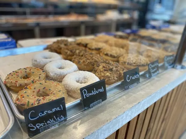 Rise&apos;n Roll Bakery - Broad Ripple