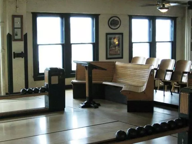 Atomic Bowl Duckpin