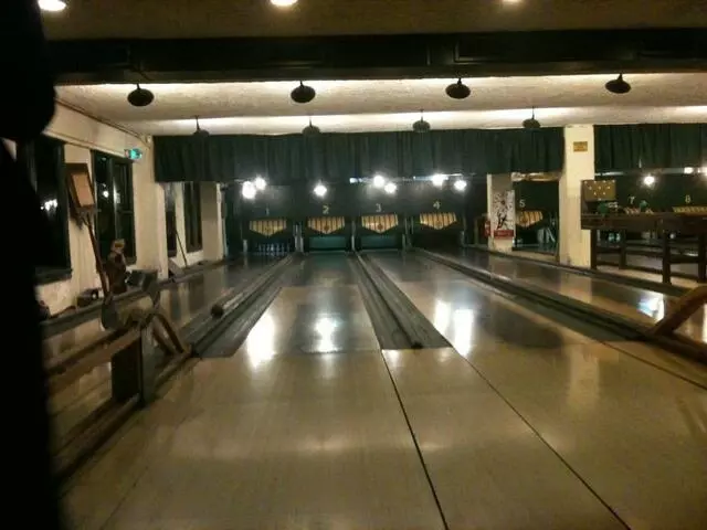 Atomic Bowl Duckpin