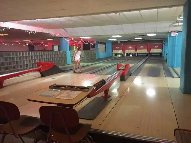 Atomic Bowl Duckpin
