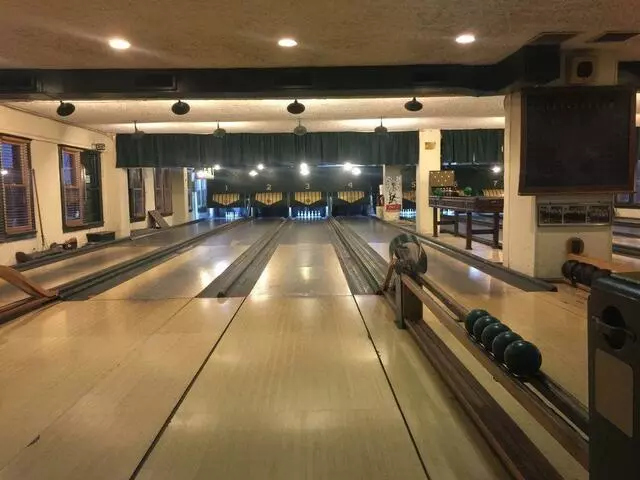 Atomic Bowl Duckpin