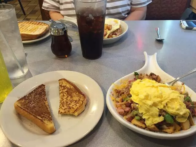 Art’s Skillet