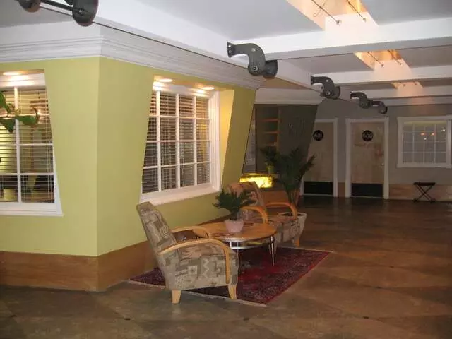 120 Market Suites