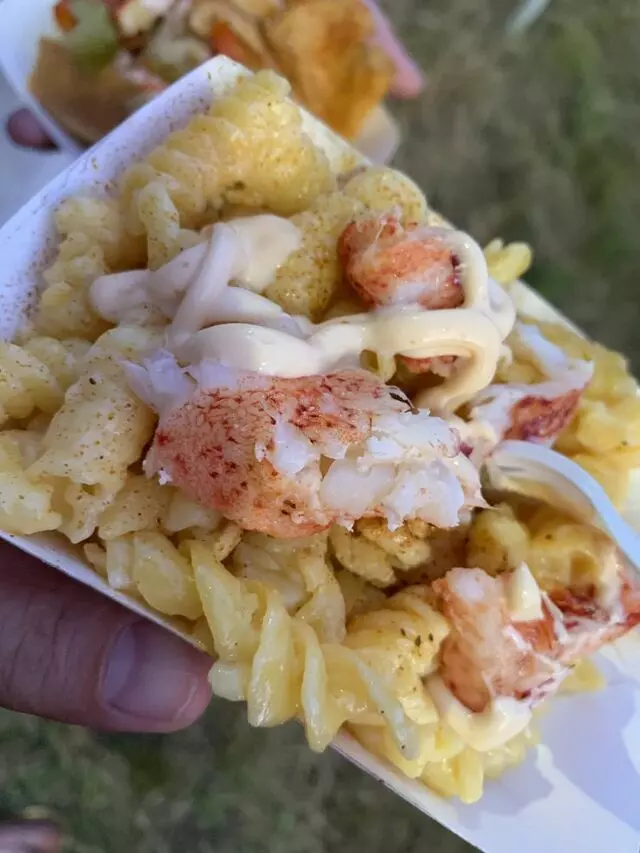 J&apos;s Lobster Food Truck