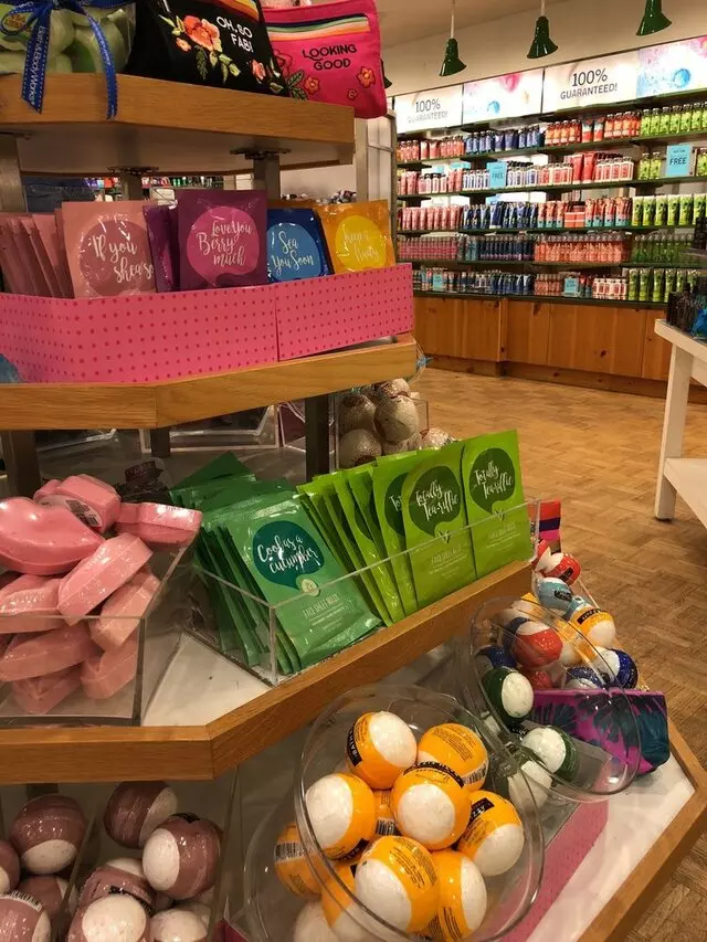Bath & Body Works