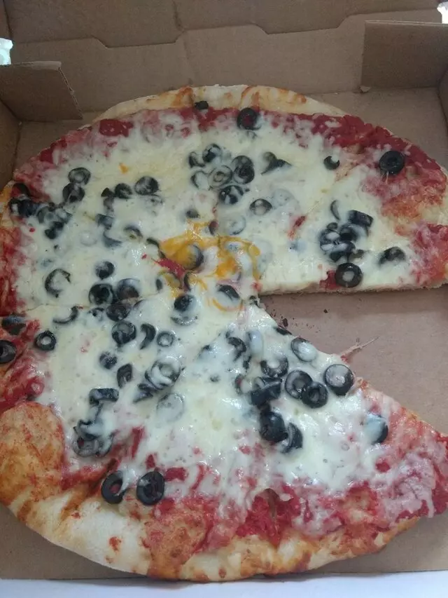 Aunt Polly’s Pizza