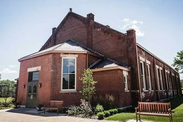 1899