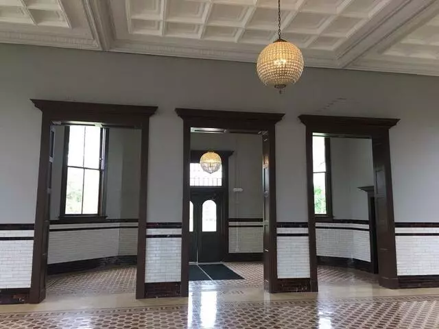 1899