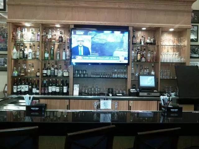 120 West Bar & Grill