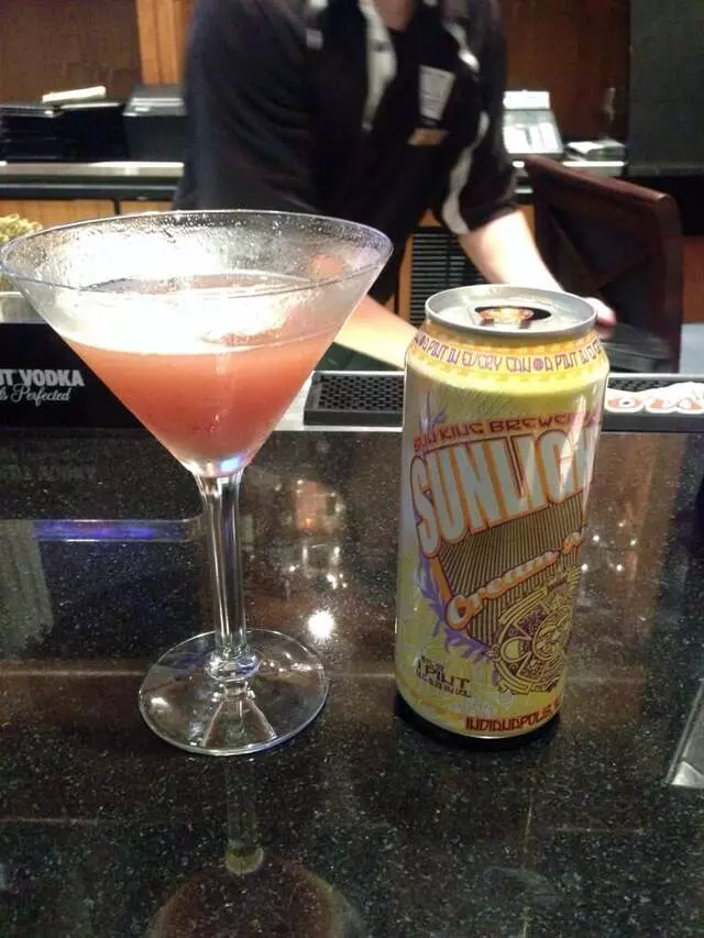 120 West Bar & Grill