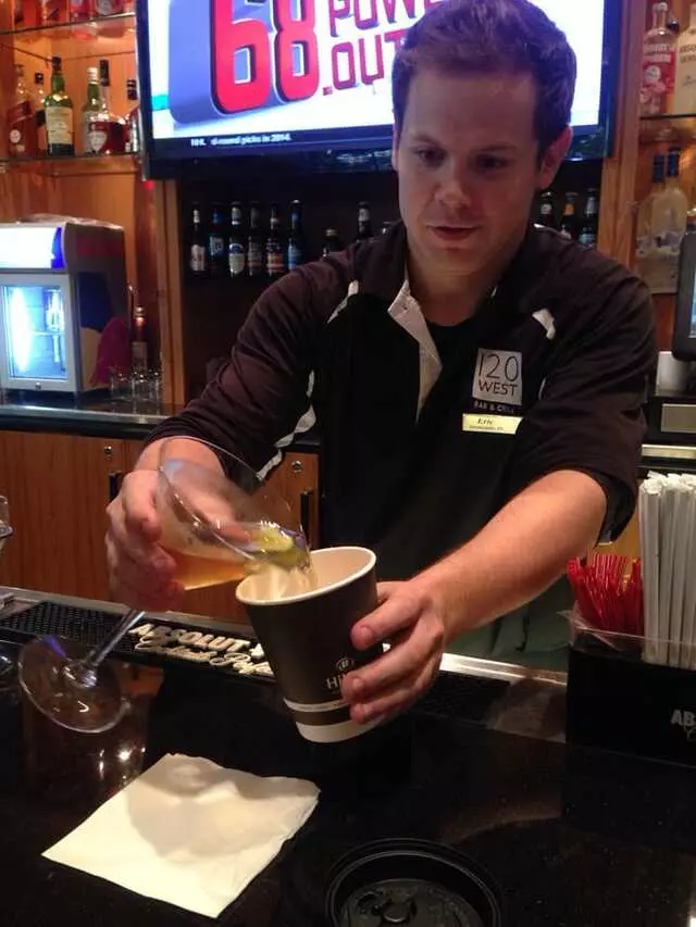 120 West Bar & Grill