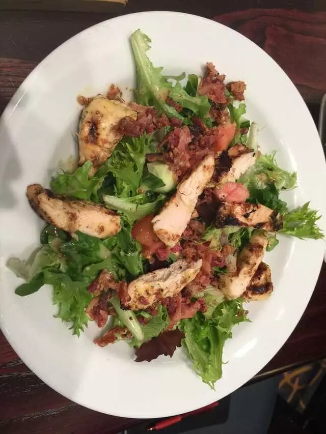 120 West Bar & Grill