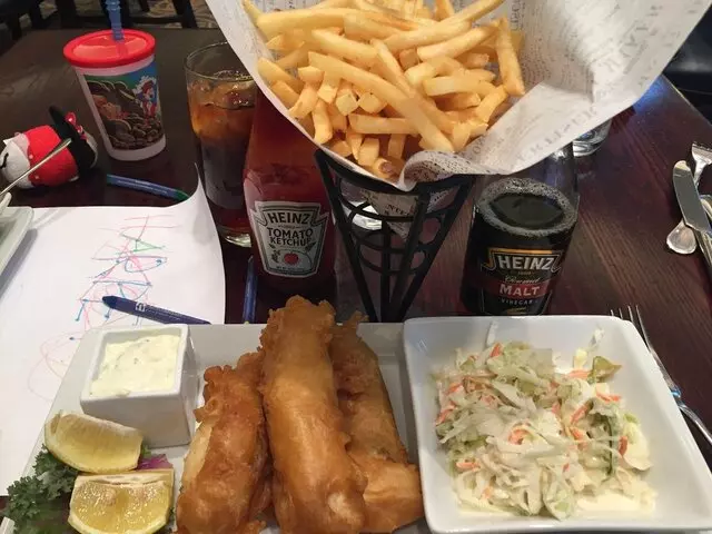 120 West Bar & Grill
