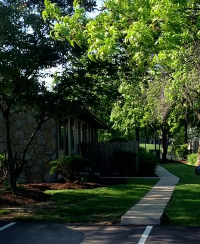 Autumn Trails Apartments