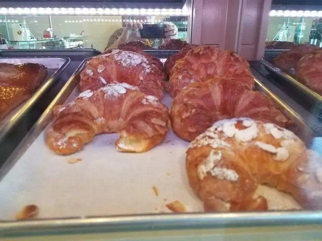 Artisan Bakery