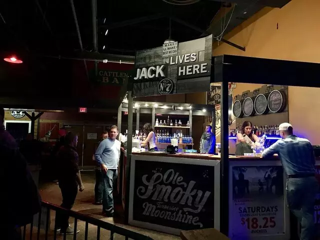 8 Seconds Saloon