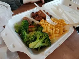 Lou's Cajun Grill