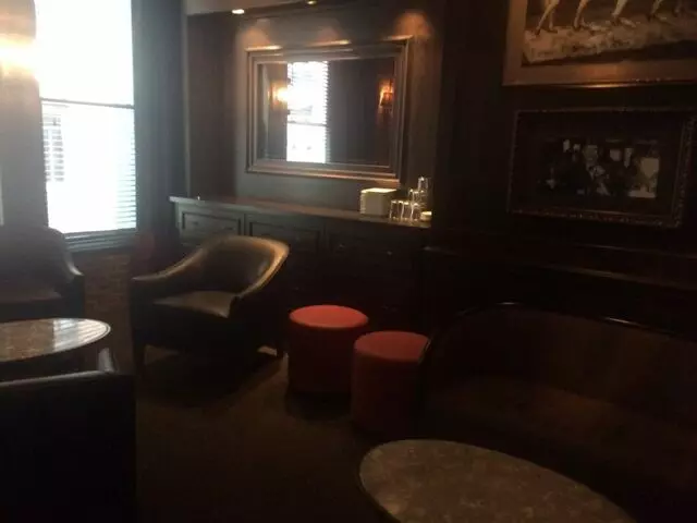1933 Lounge