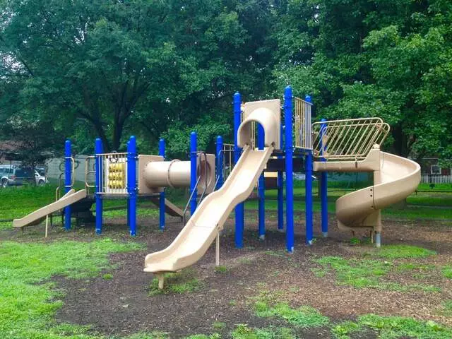 61st and Broadway Park