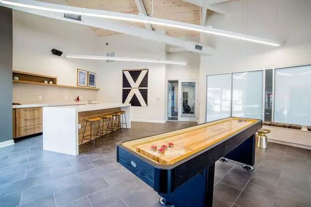 7 Pointe Apartments