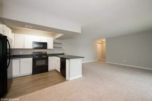 7 Pointe Apartments