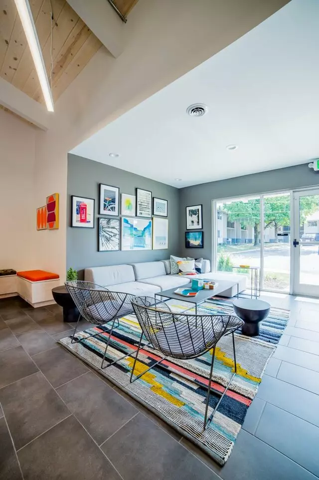 7 Pointe Apartments
