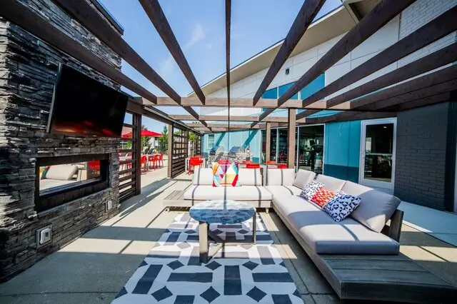 7 Pointe Apartments