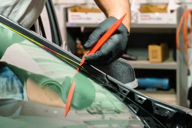 Auto Glass Connection