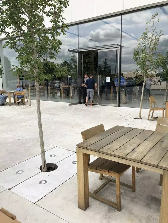 Apple Store