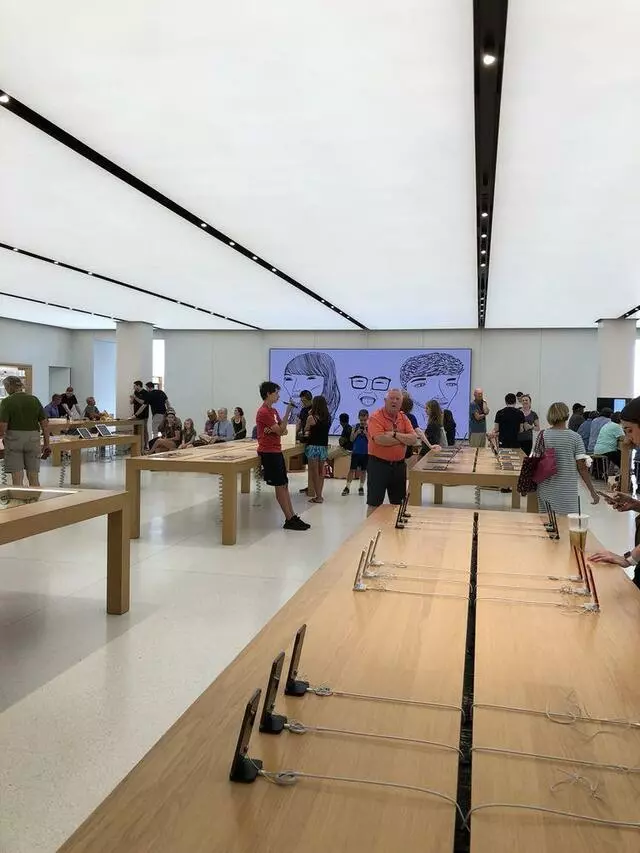 Apple Store