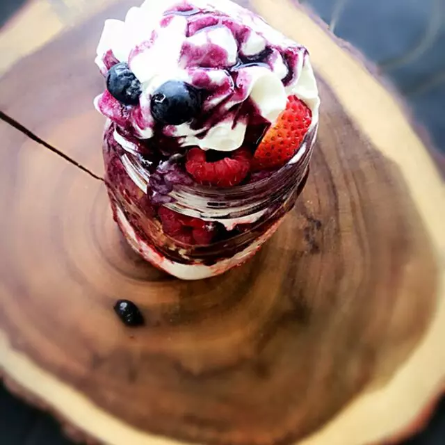 Luna’s Dessert Shop