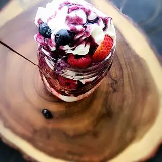 Luna’s Dessert Shop