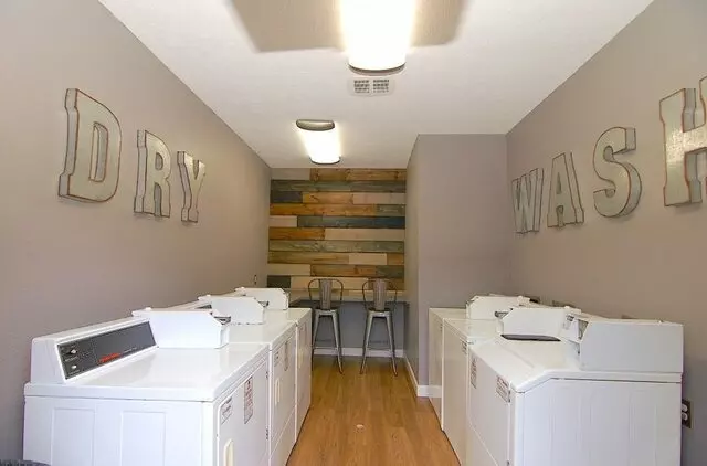 Auburn Hill Apartments