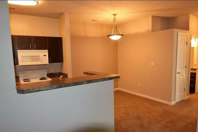 Auburn Hill Apartments