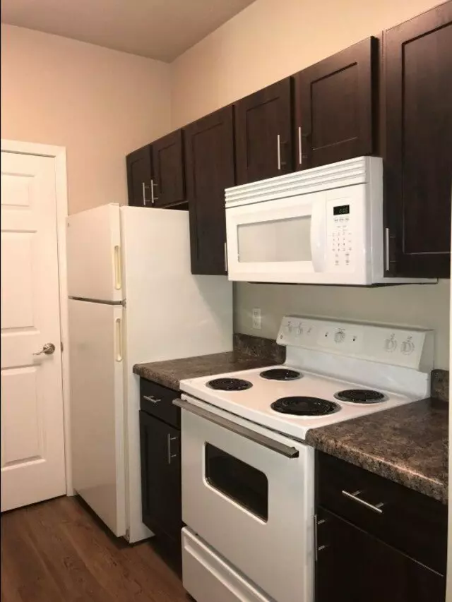 Auburn Hill Apartments