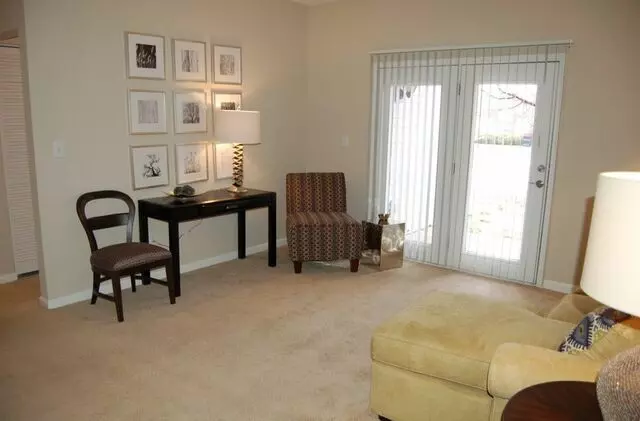Auburn Hill Apartments