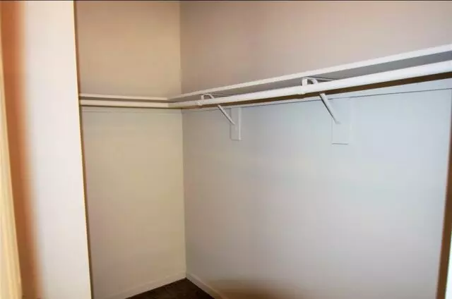 Auburn Hill Apartments
