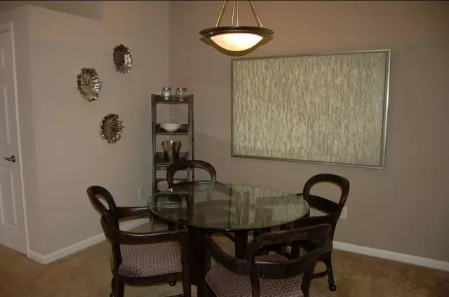 Auburn Hill Apartments