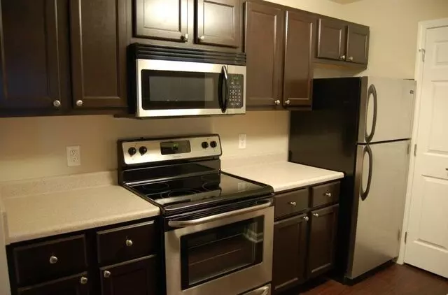 Auburn Hill Apartments