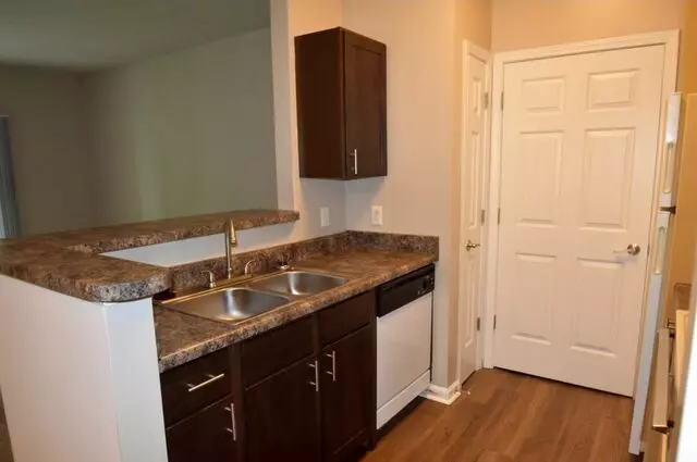 Auburn Hill Apartments