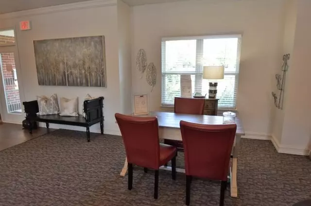 Auburn Hill Apartments