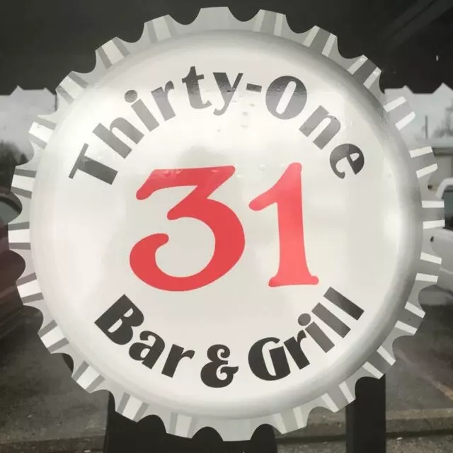 31 Bar & Grill