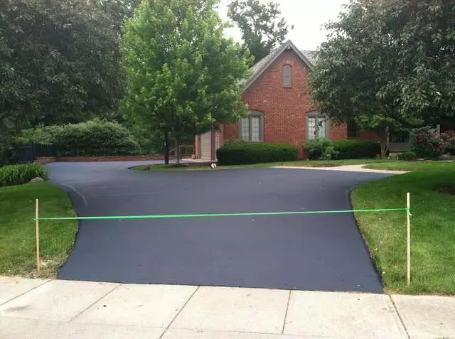 AAA Sealcoating & Paving